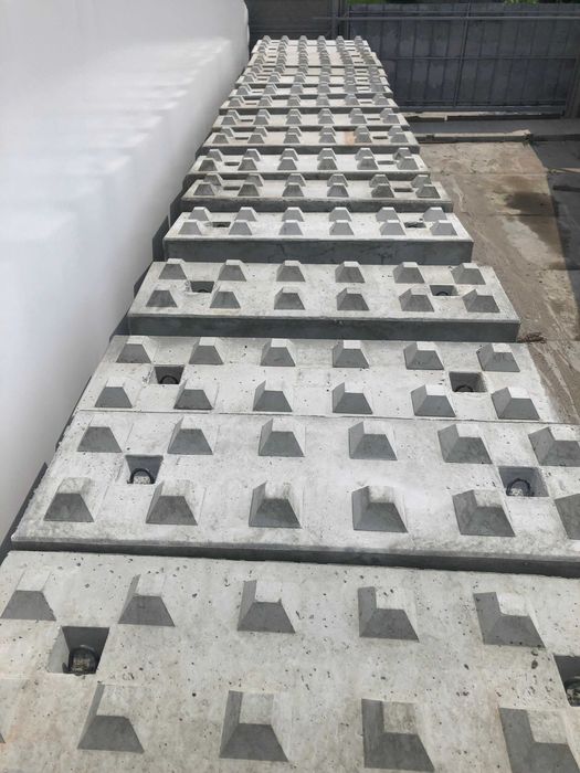 Bloki betonowe LEGO, blok betonowy, mur oporowy, zasieki w Jarosławiu