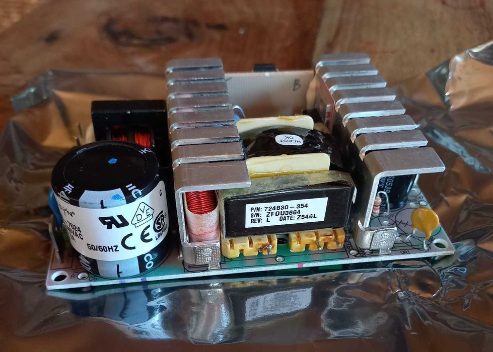 Fonte de Alimentação   
ARTESYN NLP40-7624  Novas