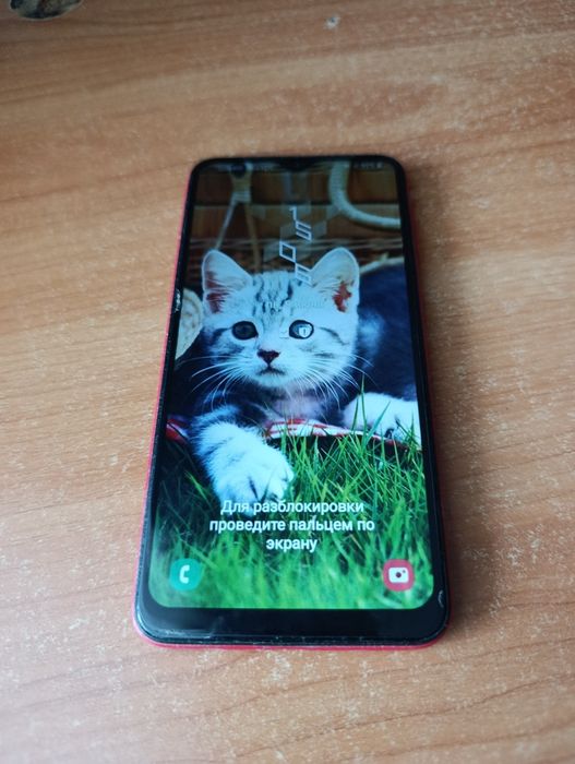 Продам Смартфон Samsung Galaxy A10 2/32GB 2 SIM LTE 6