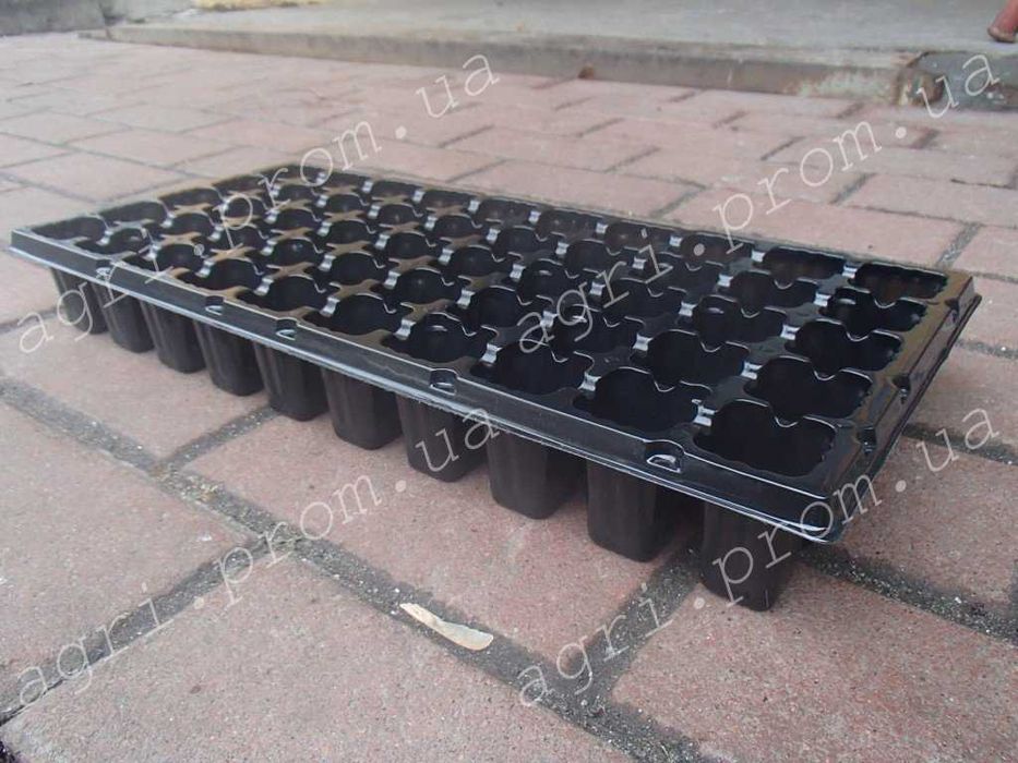 Касета на 50 комірок, з піддоном  Роздріб 34,35грн Гурт 27,48 грн