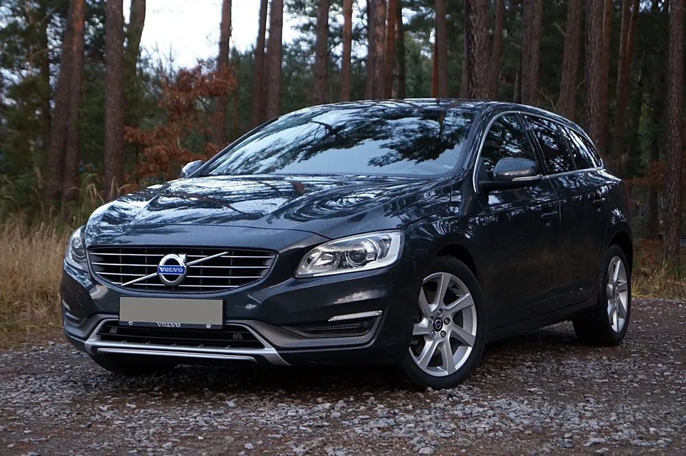 Volvo V60 2.0D4 163KM 5-Cylindrów Automat BiXenon Nawi DvD Półskóra Zadbany2xPDC