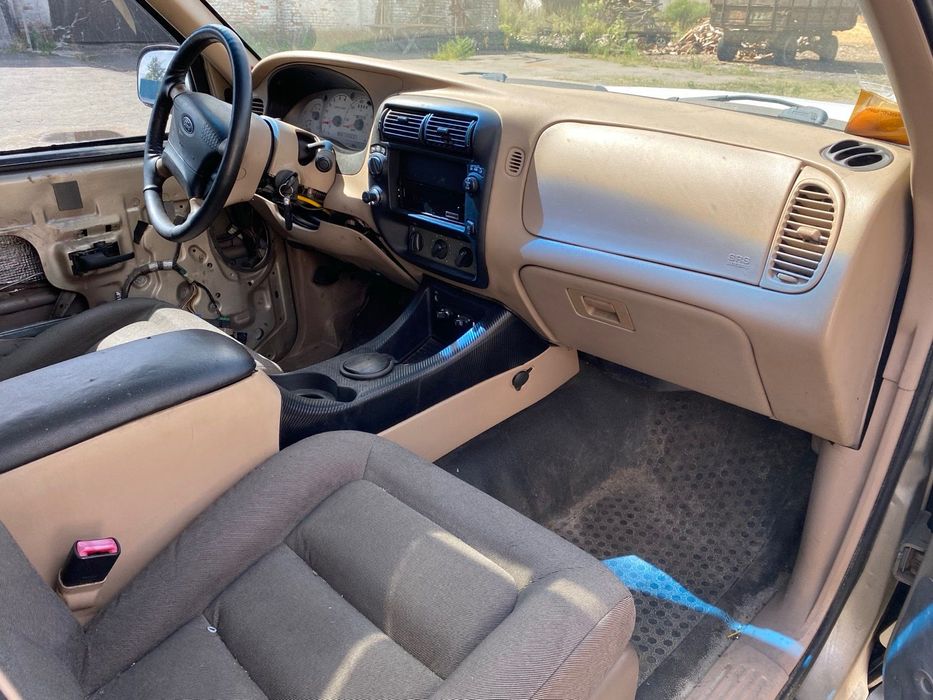 Ford Explorer sport track