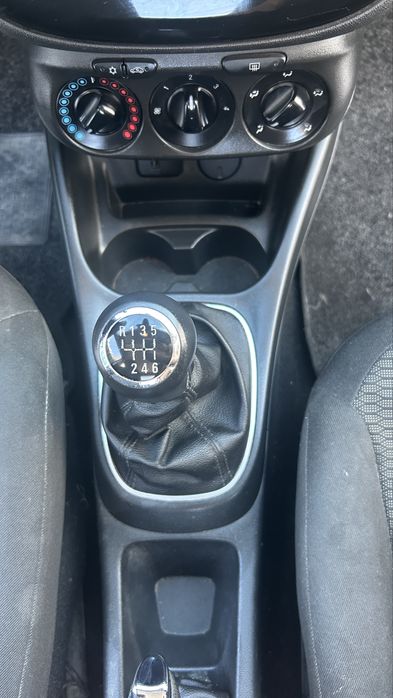 Opel Corsa E 1.0 gasolina