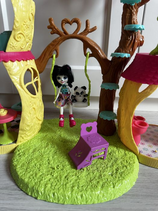 Domek enchantimals