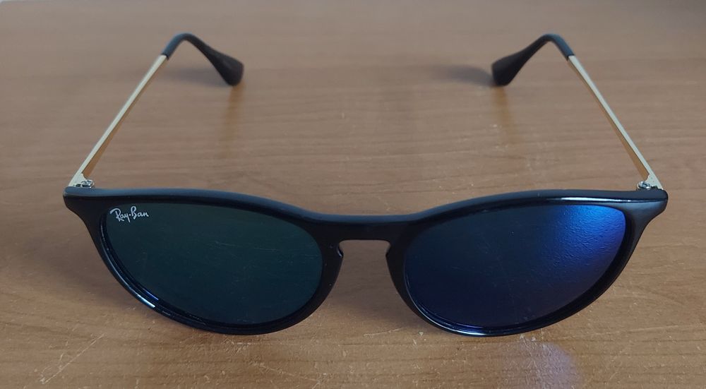 okulary przeciwsłoneczne marki Ray-Ban, model Erika (RB4171 601/55)