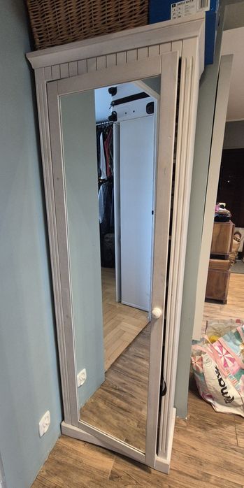 Zestaw szafka z lustrem i regał