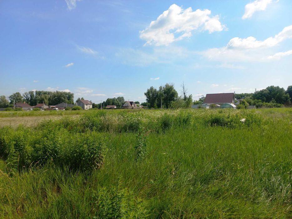 Ділянка під забудову 12 соток поруч із комунікаціями