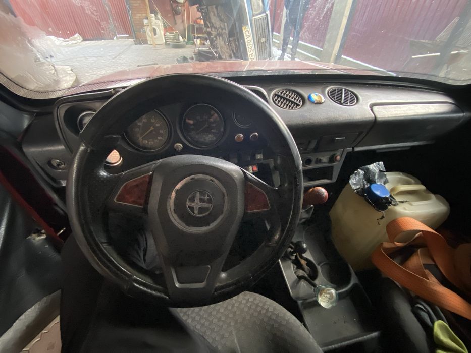 Продам ниву 2121