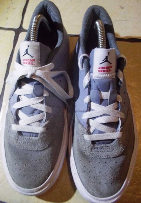 JORDANS SERIES buty sportowe   rozm.40