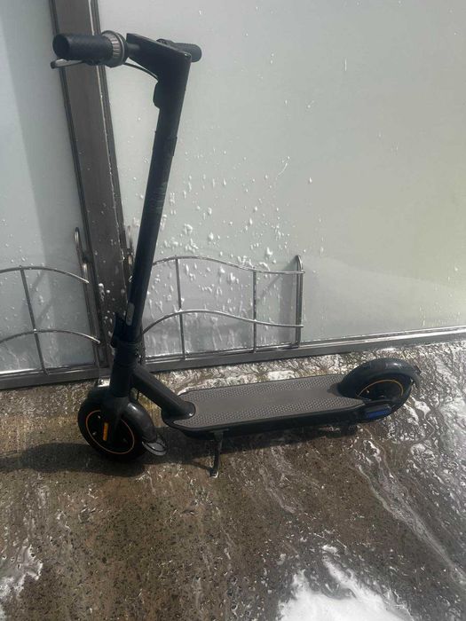 електросамокат Ninebot MAX G30P