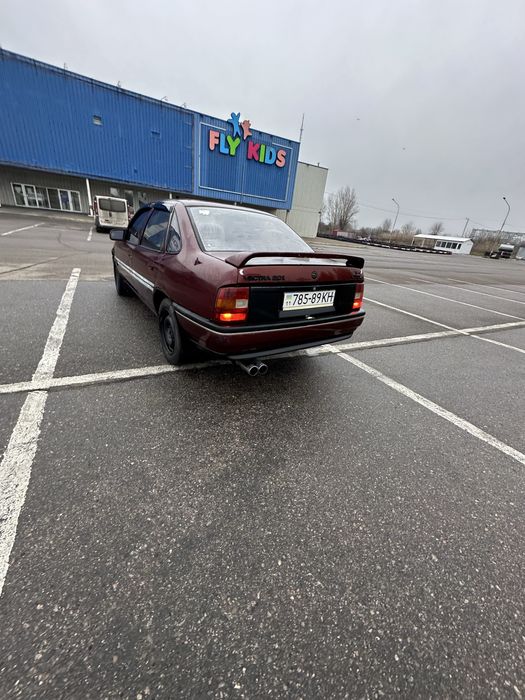 Opel Vectra A 1990 | 2.0 газ/бензин
