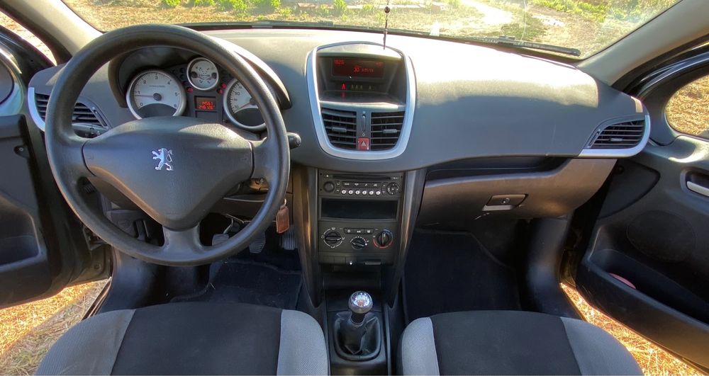 Peugeot 207 1.4