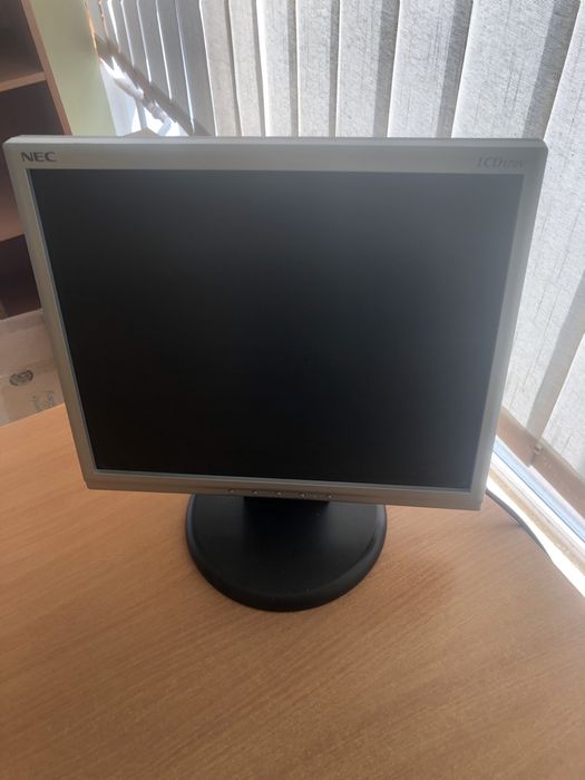Монітор 17 LCD Nec L175GZ