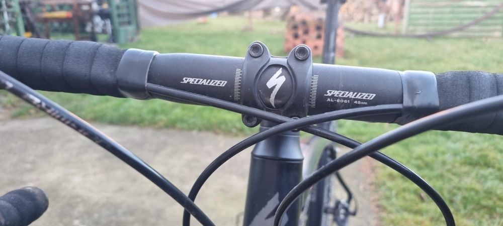 Gravel  Specialized Diverge A1 używany.