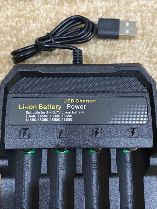 Зарядний пристрій для Li-ion акумуляторів MS-5D84A USB на 4шт 4,2V/2A