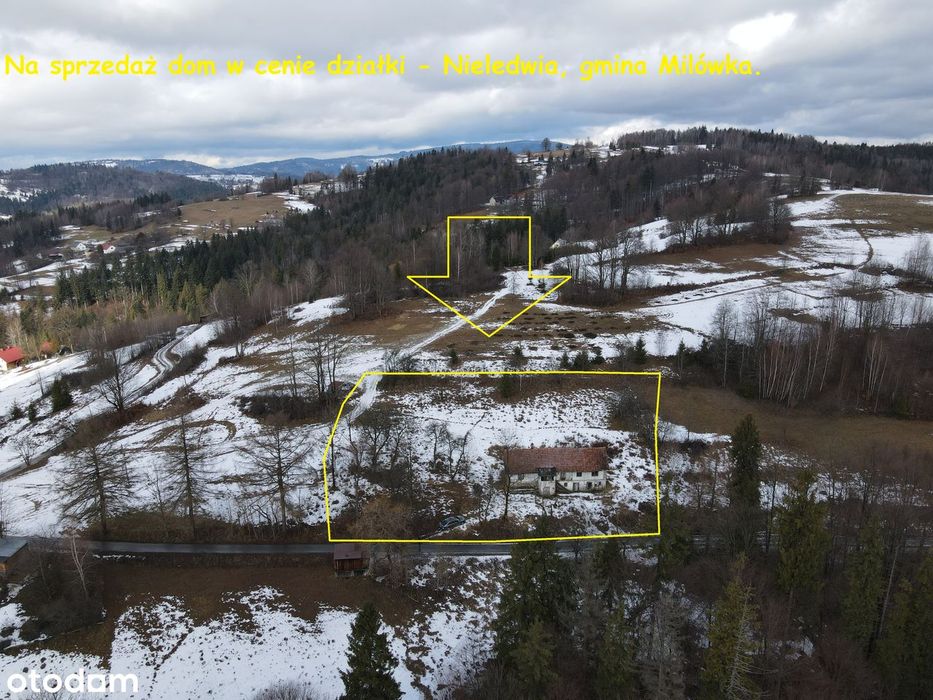 Na sprzedaż dom w cenie działki położony w Nieledwia gmina Milówka.