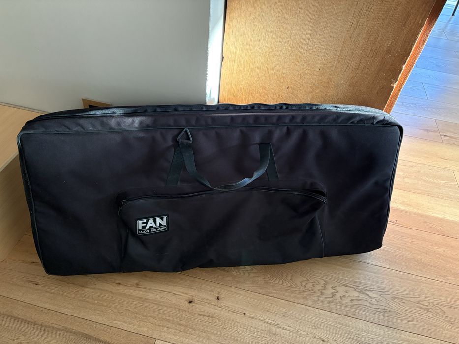 Keyboard Casio ze stojakiem