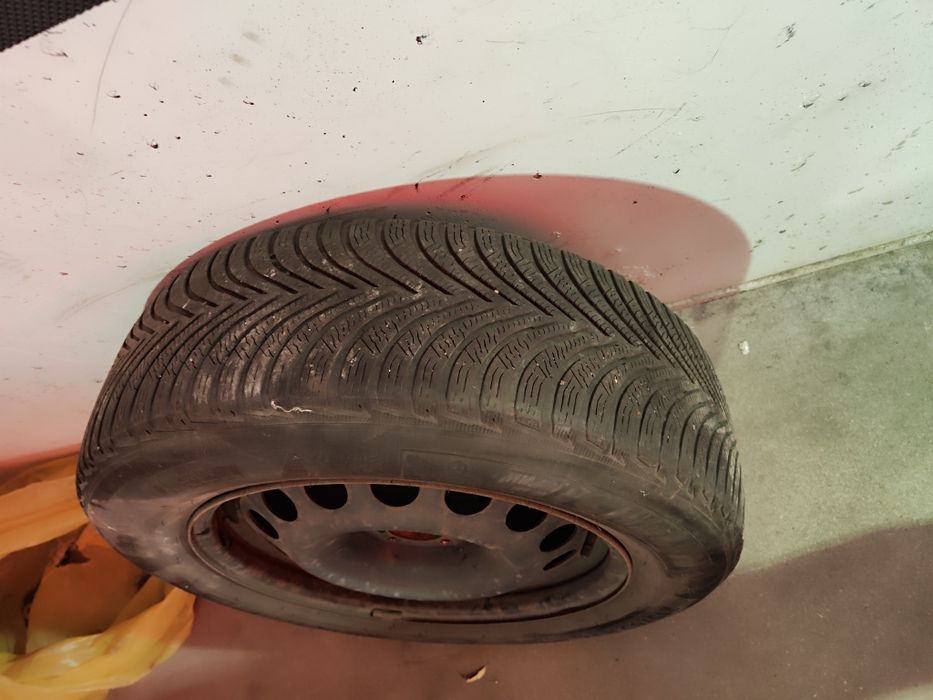 Felgi stalowe R17 + opony zimowe 215/65 (KOŁA - Peugeot 3008)