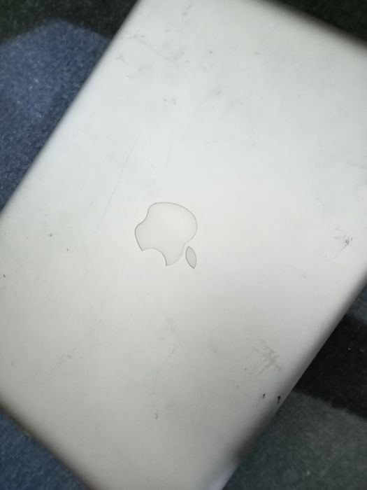 Apple макбук  ремонт