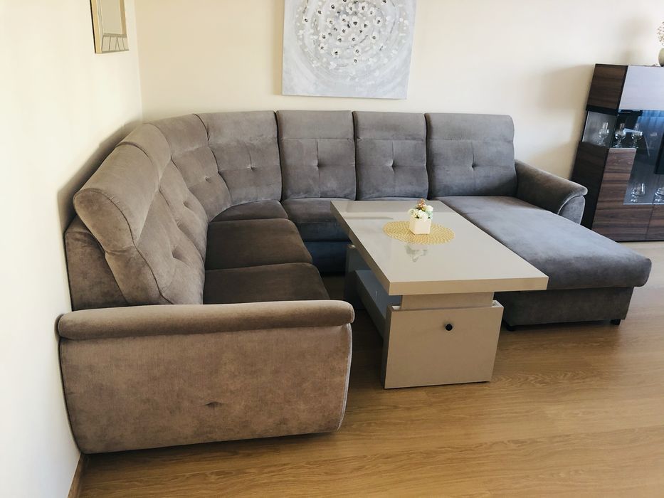 Narożnik z funkcja spania, skrzynia