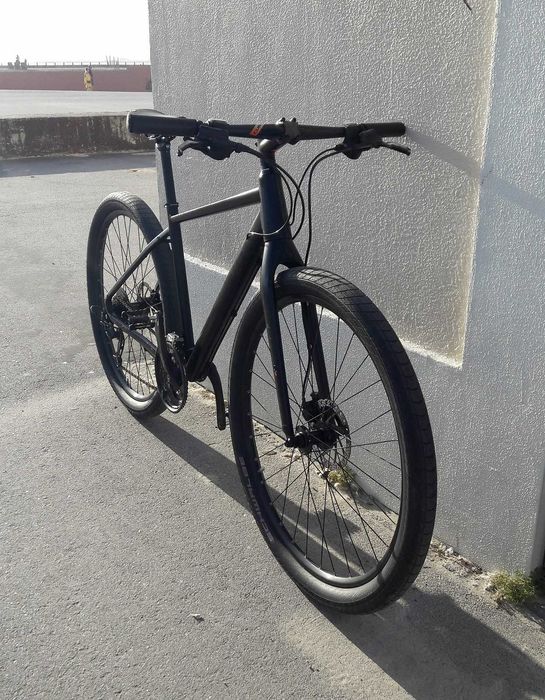 Bicicleta CUBE Hyde