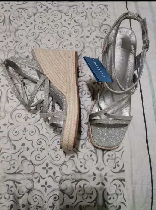 Sandálias Prateadas Marypaz