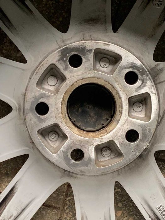 Комплект дисків з шинами 235\45\R17