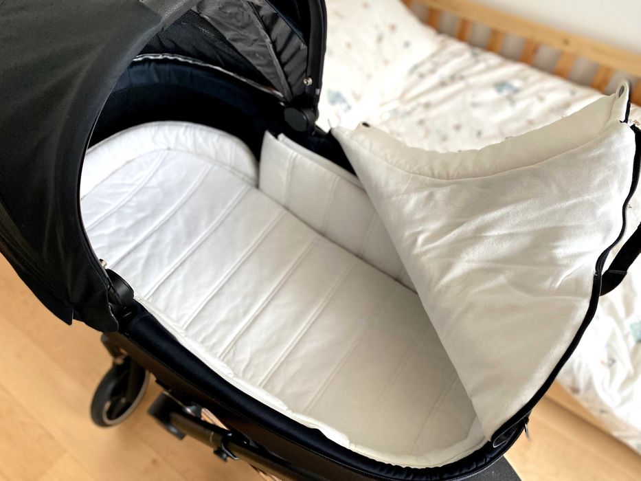 Alcofa Priam Lux Carry Cot - tecidos lavados e higienizados em lavandaria