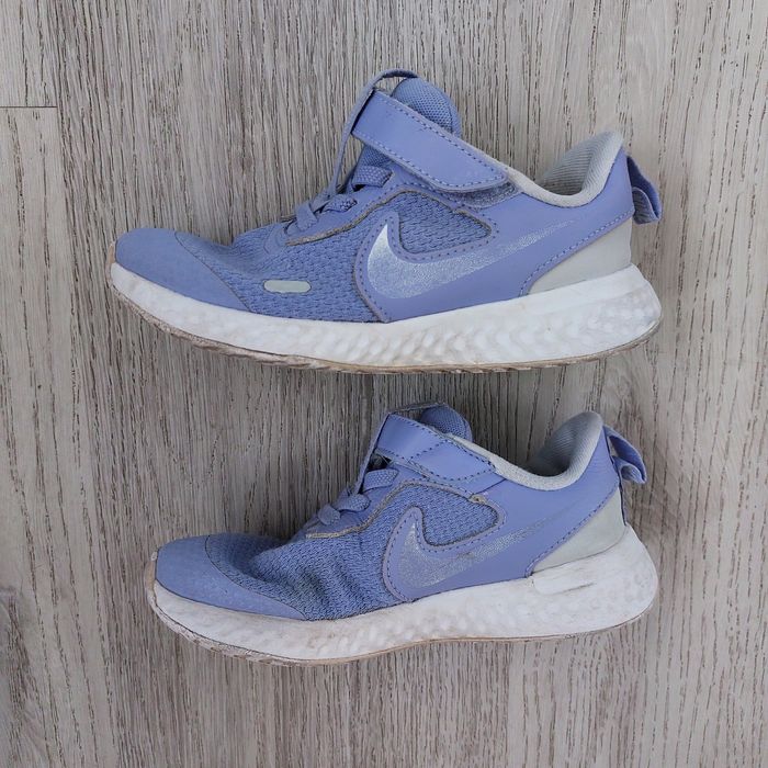 Buty Nike Revolution
