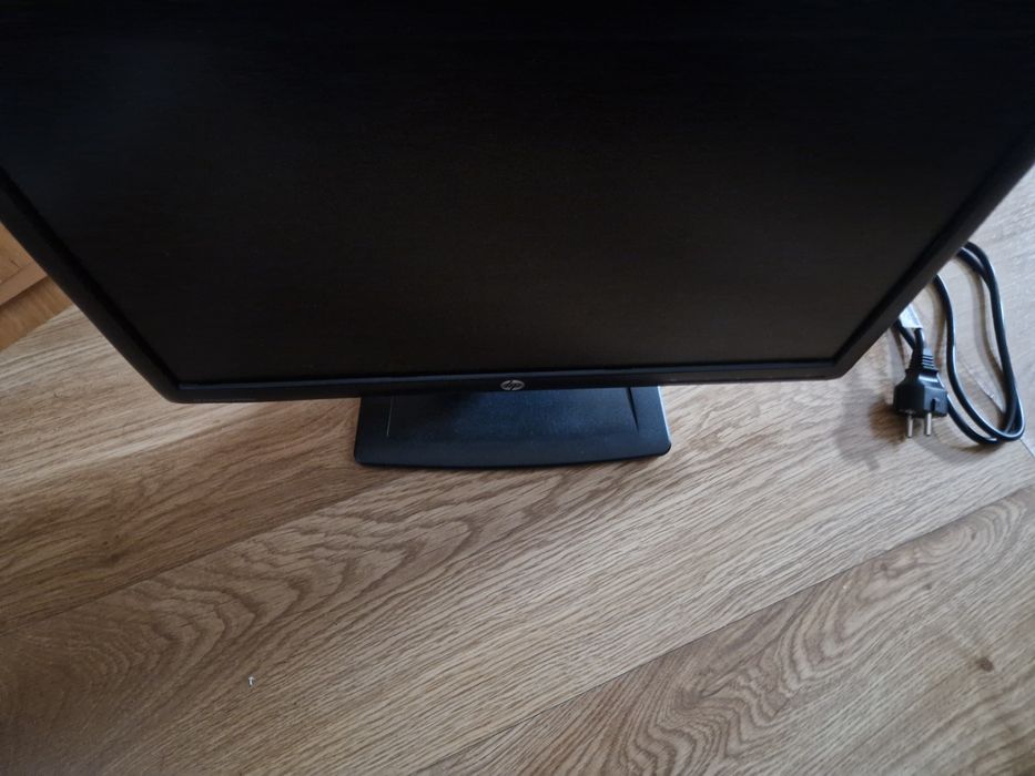 Monitor hp 20 cali