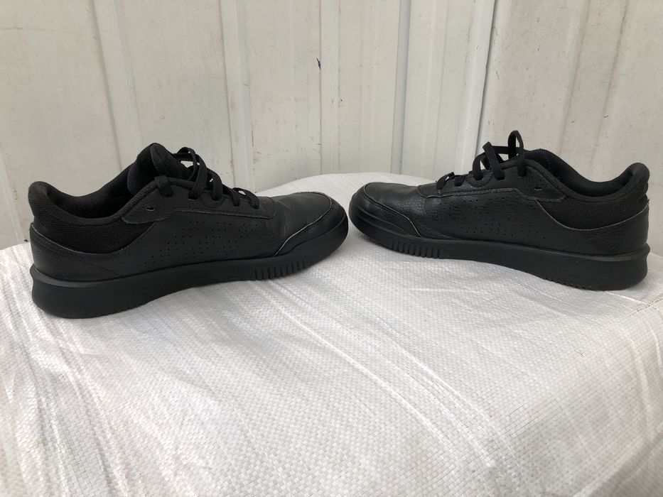 Кросівки чоловічі Adidas 38 розміру
