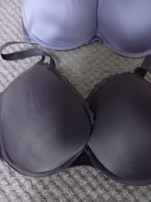 Biustonosze 2 sztuki 75 C