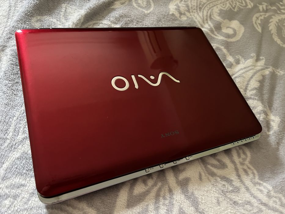 Ноутбук 14 Sony Vaio core2duo, 4ram, 320hdd wifi, bluetooth