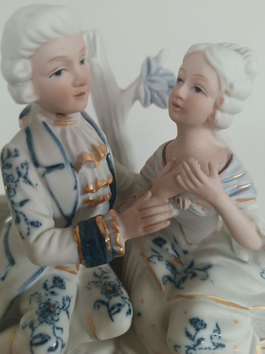 Figurka Royal z parą dworską