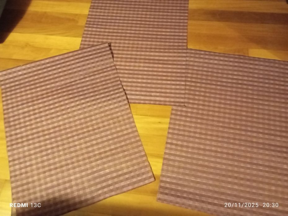 Estores mais restos de tecido