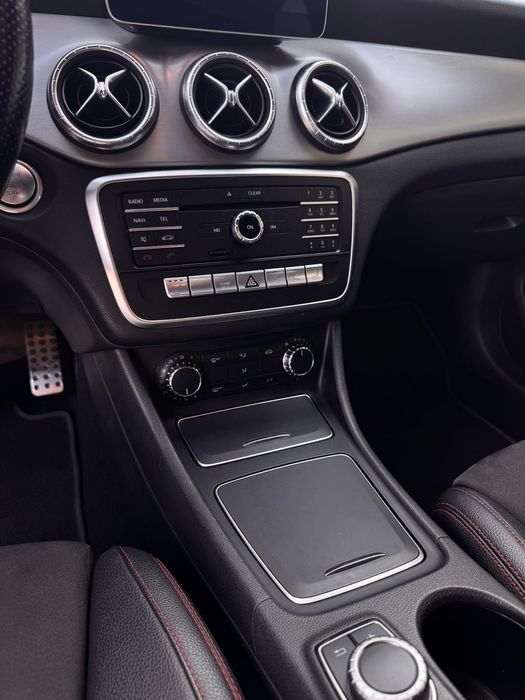 Mercedes-Benz CLA 200d AMG Line