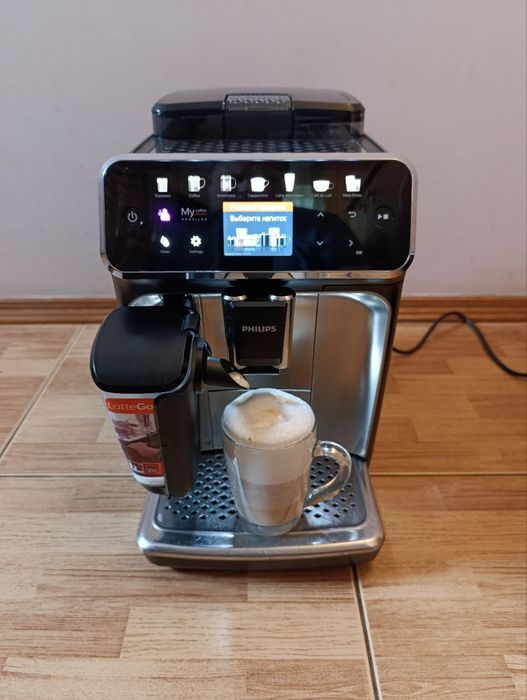 Кавомашина Philips LatteGo EP5447 Series 5400 Відмінний стан є Вибір