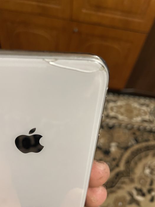 Айфон XS  на 64гб