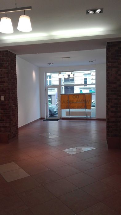 Sklep, lokal handlowy, w ścisłym centrum Bydgoszczy wynajmę, 62 m kw