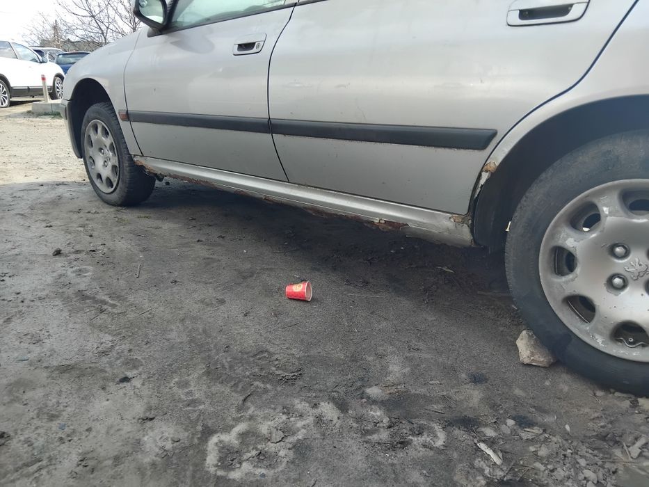 Пежо 406 1.8 бенз. Не на ходу.