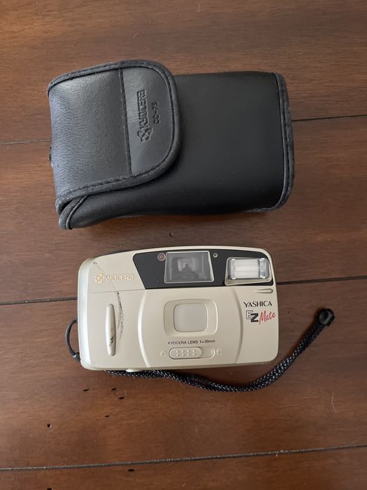 Maquina fotografica yashica EZ Mate