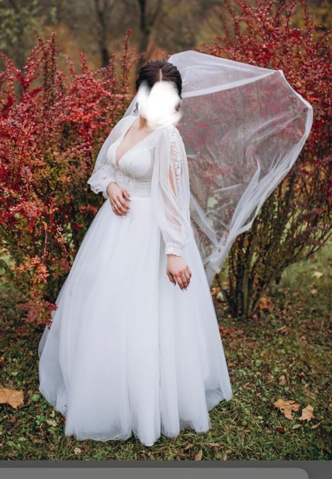 Весільна сукня -