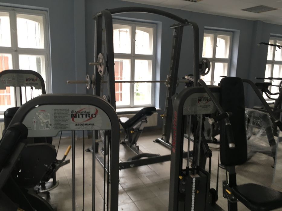 Sprzedm siłownie mało używaną  . Tylko w całości do sprzedania