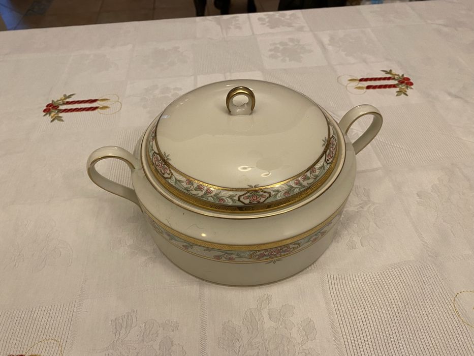 Terrina de porcelana chinesa