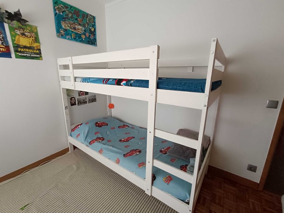 Beliche Mydal IKEA + 2 colchões+ 1 sobre colchao