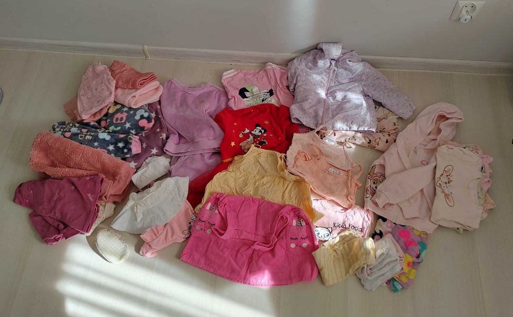 Paka ubranek dla dziewczynki rozmiar 80-86