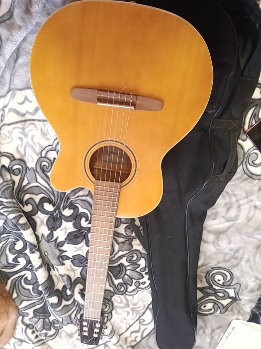 Гітата акустична 3/4