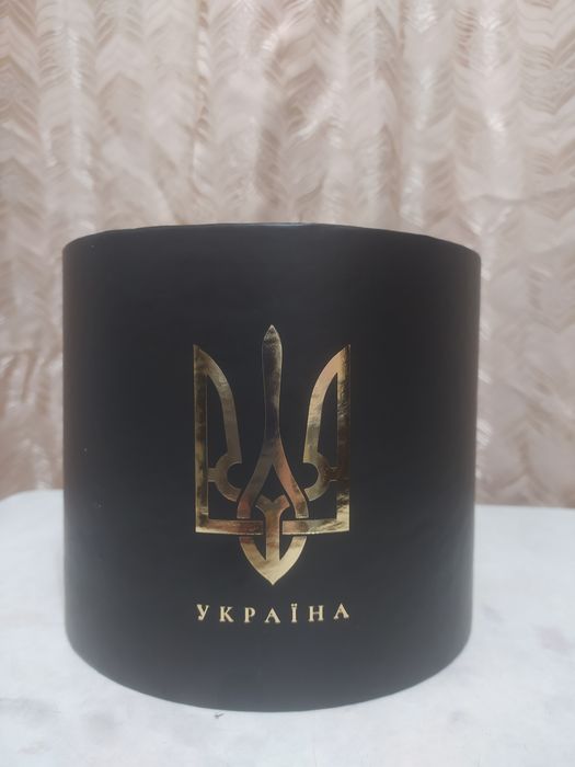 Коробки з гербом