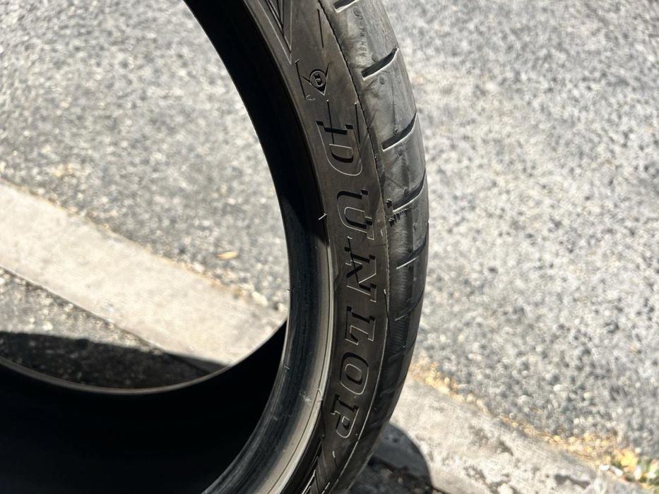 235/35/19 Dunlop 2 pneus