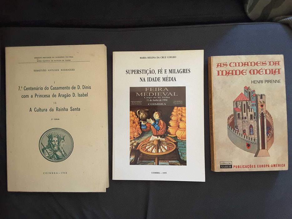 D. Dinis e D. Isabel/ Idade Média/ Joana d´Arc / Os Árabes